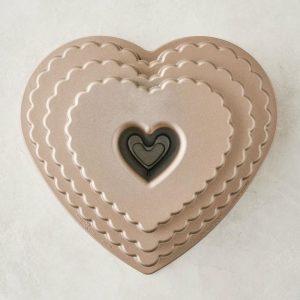 Bakeware | Tiered Heart Bundt Pan Bakeware Bakeware